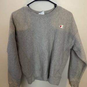 grey champion crew neck (size:medium)